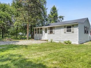 4 Lake Shore Ln, Holland, MA 01521
