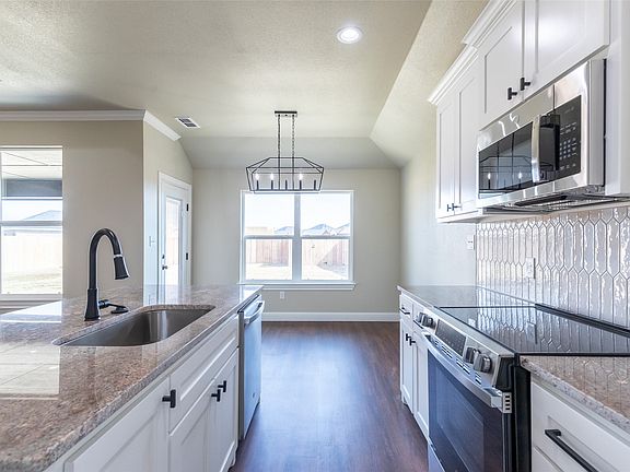 5th image of 7622 Hudson Way