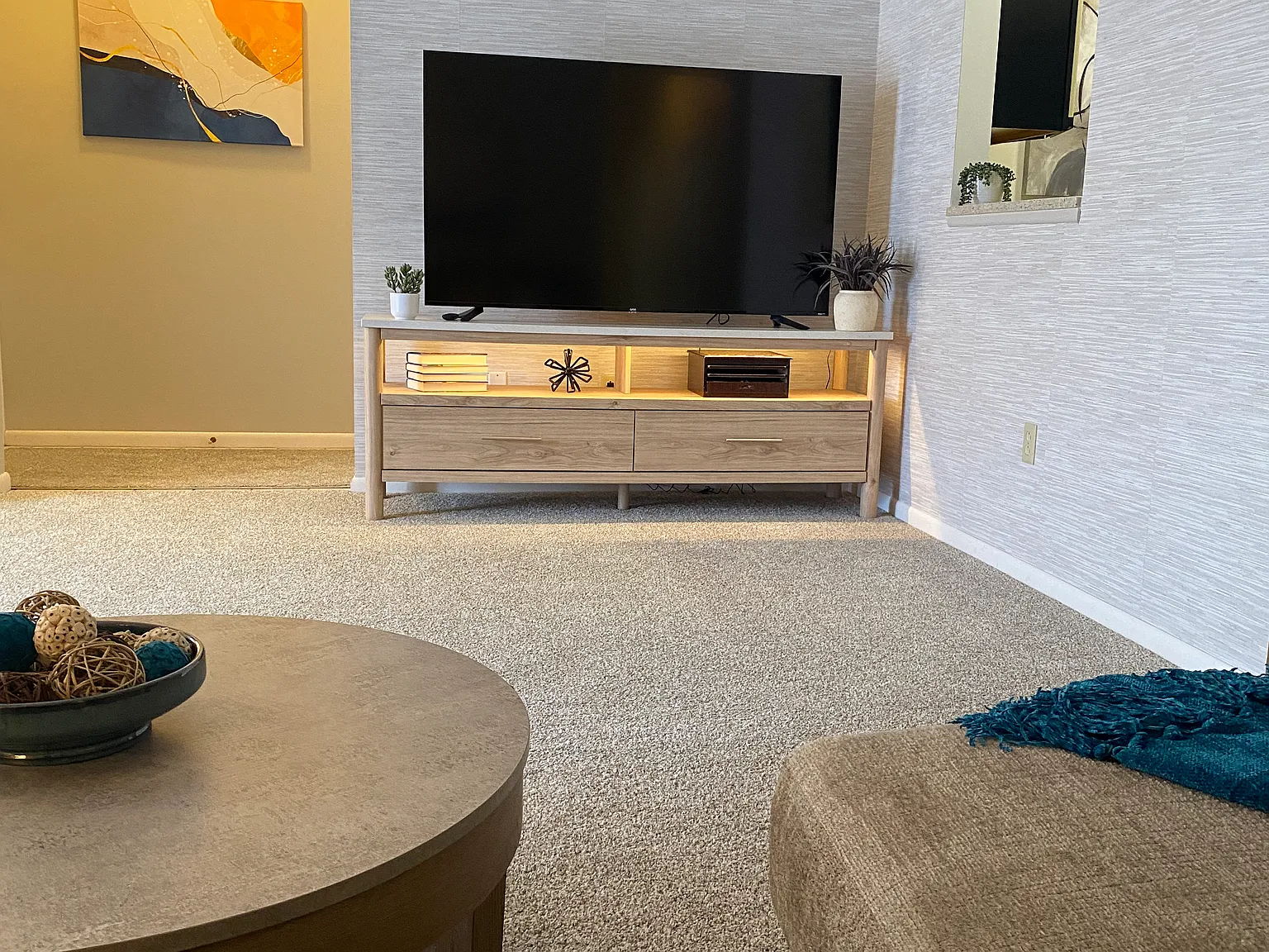 7131 Village Dr — Photo 2