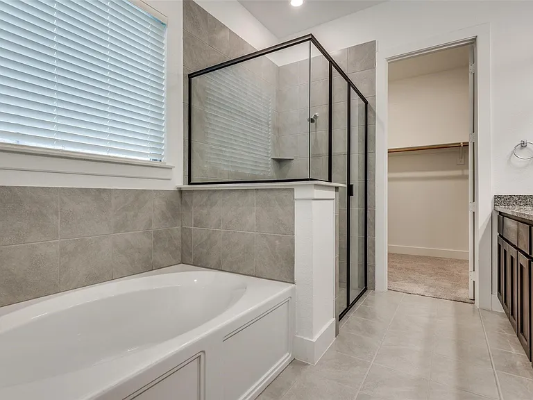 5411 Grand Ave — Photo 18