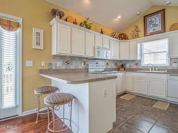 4th image of 54 Sandpiper Dr