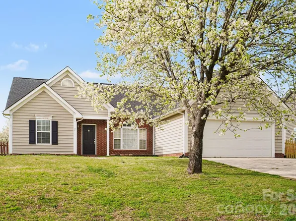 9411 Misty Arbor Way, Charlotte, NC 28269