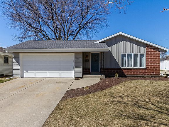 5602 53rd Ave Kenosha WI 53144-large-002