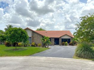 10836 NW 7th St, Coral Springs, FL 33071