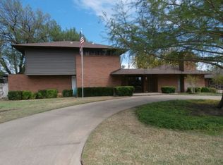 1113 S Hayes St, Enid, OK 73703