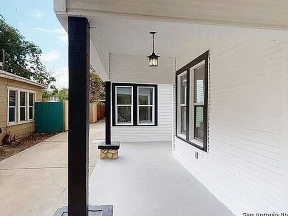 4th image of 734 Avant Ave