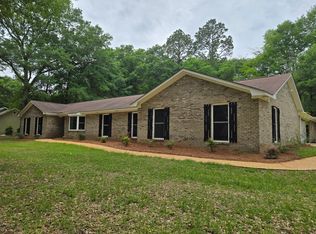 127 Robin Hill Dr, Americus, GA 31719