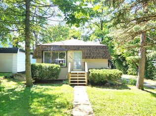 120 S Park St #1, Westmont, IL 60559