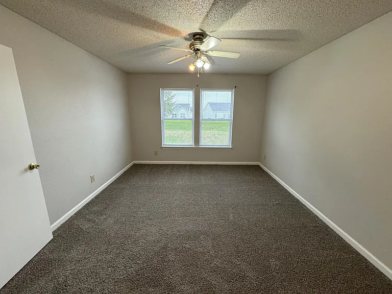 2720 Speedwell Ln — Photo 6