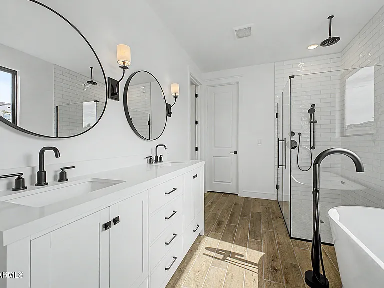 1131 E Yellowstone Pl — Photo 12