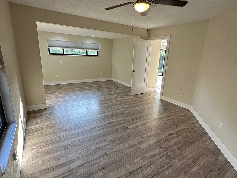 702 Green Rd — Photo 11