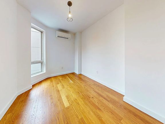 5th image of 1157 Myrtle Ave #2D
