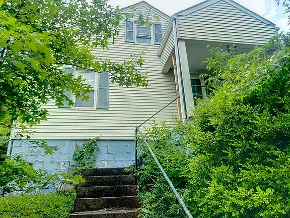 2nd image of 406 Marshall St