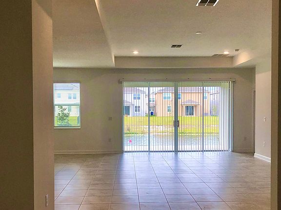 3rd image of 5005 Center Ct