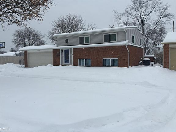 3rd image of 11837 Delvin Dr