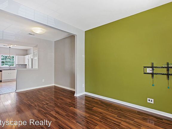 4th image of 9529 Cottesmore Ln