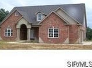 2909 Estate Dr, Waterloo, IL 62298