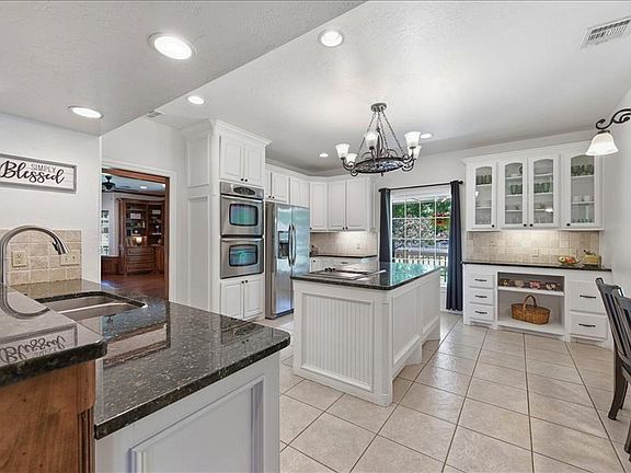 5th image of 834 County Street 2984