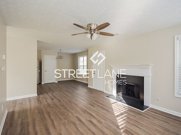 2nd image of 2935 Winding Grove Dr