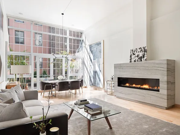 150 East 22nd Street image 1 of 10