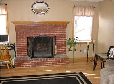 4th image of 910 N Arrowhead Dr