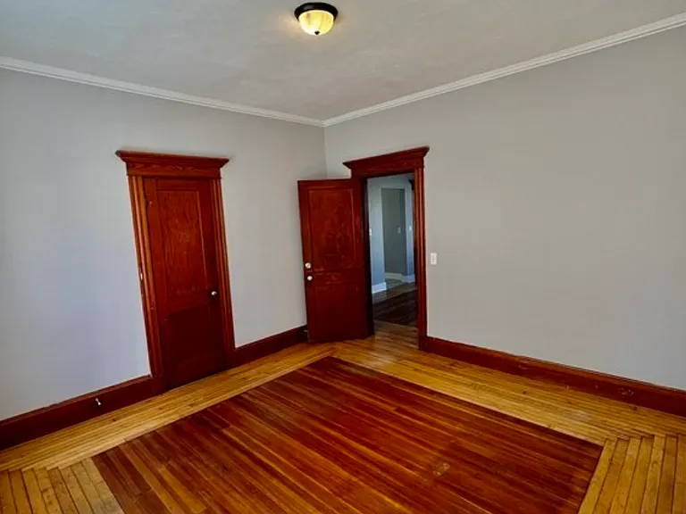 150-152 Deane St #1 — Photo 7