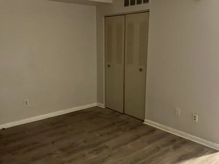 7312 Rockwell Ave — Photo 9