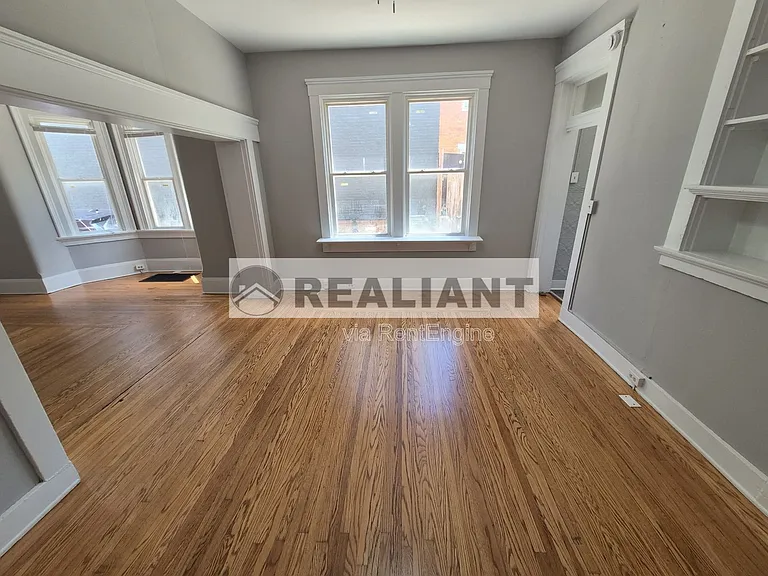 942 Columbia St #1 — Photo 7