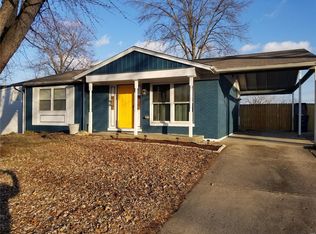 2524 Bolton St, Saint Charles, MO 63301