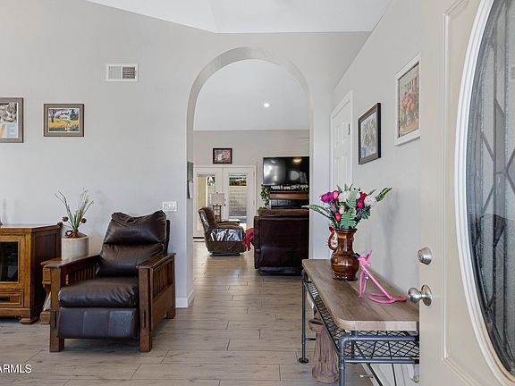 2nd image of 4137 E SAN ANGELO Avenue