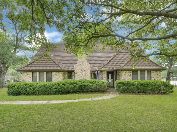 505 Oak Dr, Friendswood, TX 77546
