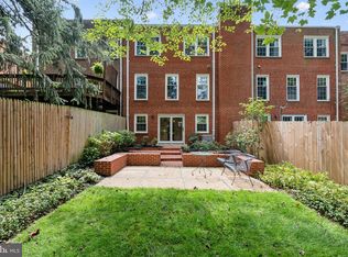 214 James Thurber Ct, Falls Church, VA 22046