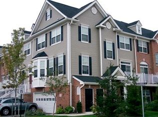 15 Alexander Ct, Jersey City, NJ 07305