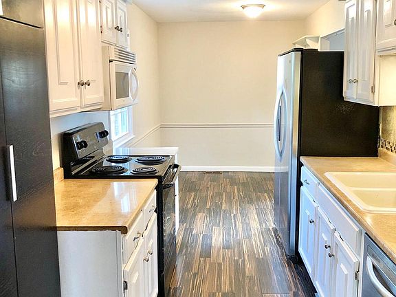 4th image of 2242 Fort Pickens Ct #A