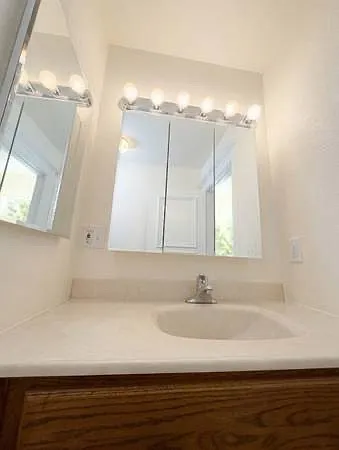 2942 Telegraph Ave #2942 — Photo 8