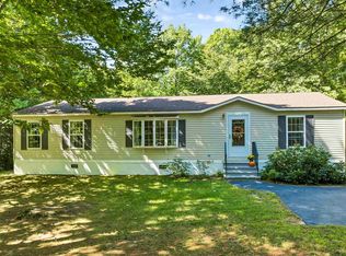 14 Moultrie Dr, Wolfeboro, NH 03894