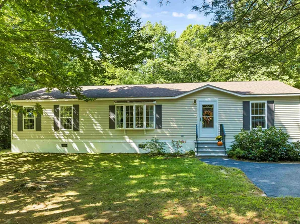 14 Moultrie Drive, Wolfeboro, NH 03894