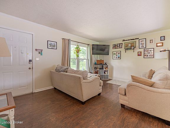 3rd image of 3909 Georgie Way