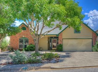 707 Oak Hollow Dr, Kerrville, TX 78028