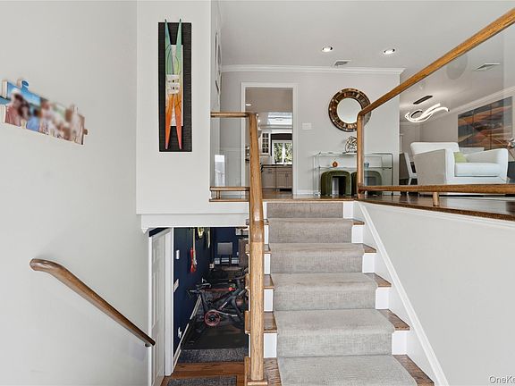 3rd image of 3105 Clubhouse Road