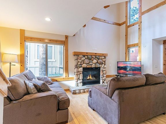 3rd image of 12879 Northwoods Blvd