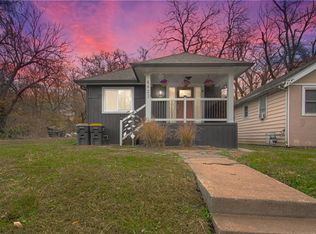 5923 Walrond Ave, Kansas City, MO 64130