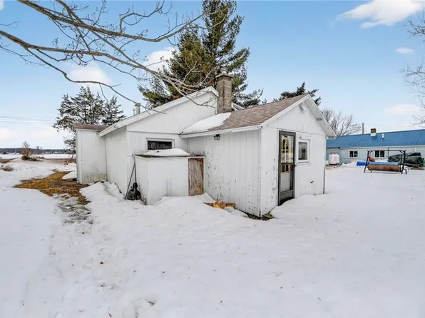 38876 Bartlett Point Rd, Clayton, NY 13624