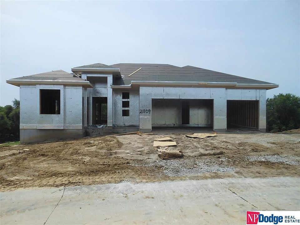 1st image of 21109 Marinda St