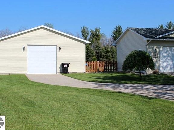 4th image of 13987 S Deer Trail Dr