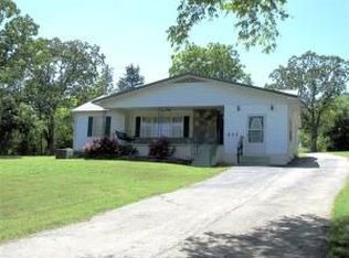 109 Penix Dr, Lead Hill, AR 72644