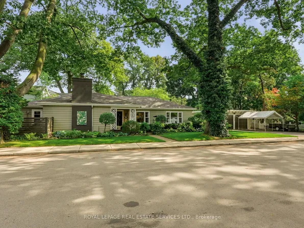 344 Maple Ave, Oakville, ON L6J 2H7