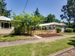 6217-6221 SE Carlton St, Portland, OR 97206