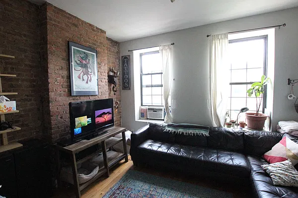 Rented by Bedford 6 Real Estate | media 9