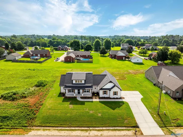23921 Justin Brent Cir, Elkmont, AL 35620